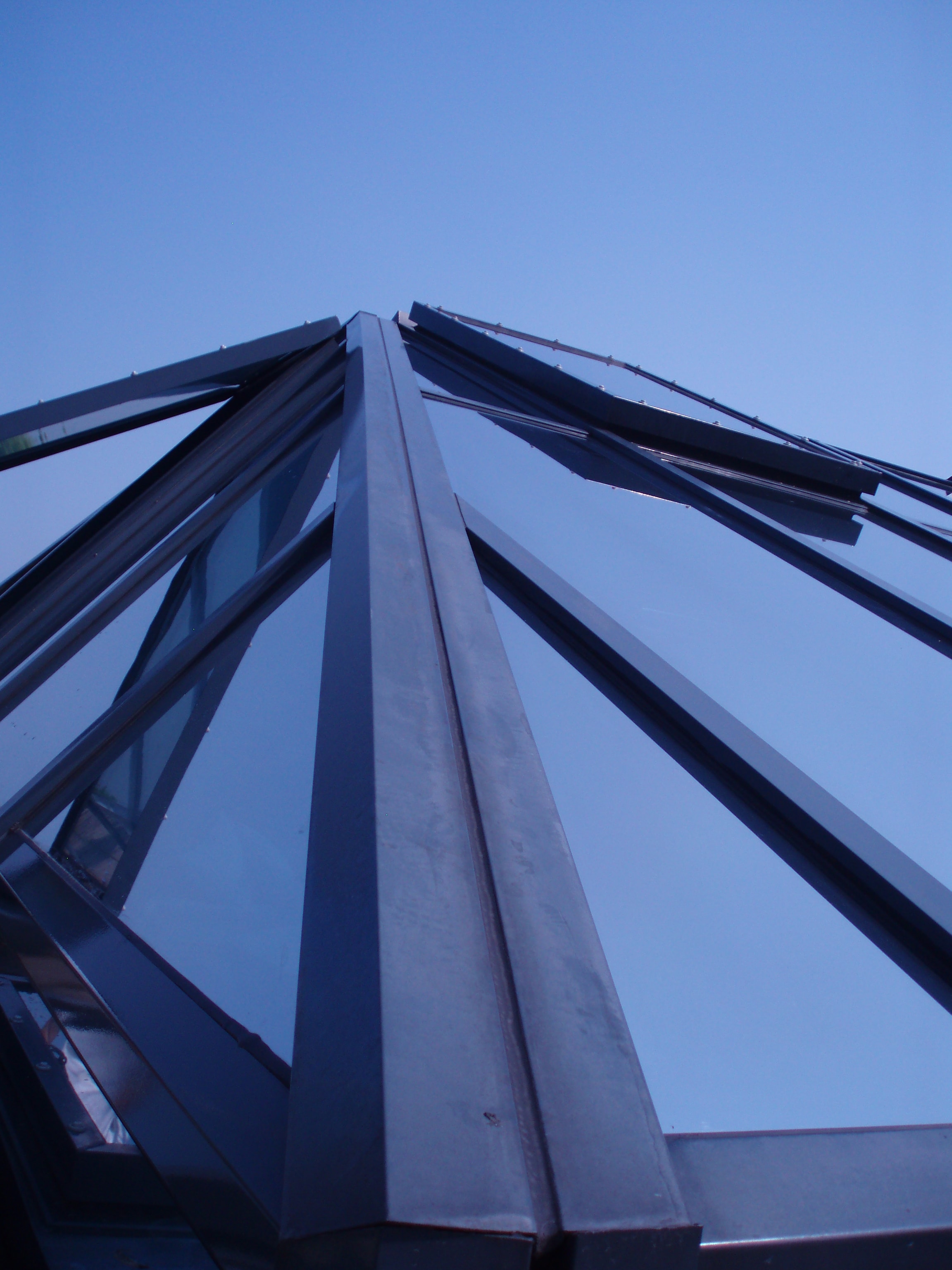 Sind Spiegelfolien auch nachts blickdicht?